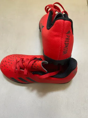 Chuteira infantil Adidas Predator
