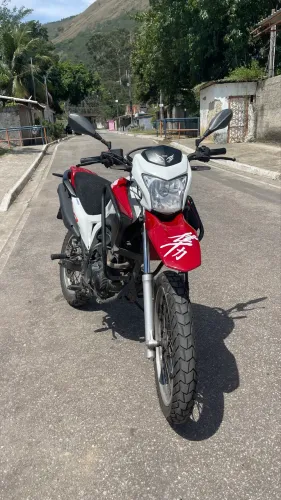 Moto Honda Bros 160