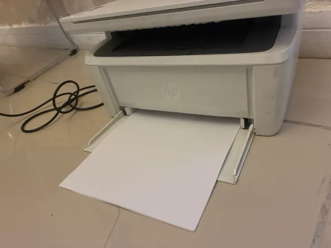 Impressora HP Laser Jet Pro MFP M28w 
