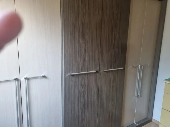 Guarda roupa de casal 6 portas