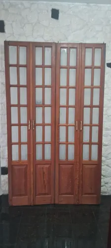 Porta camarão madeira com vidro jateado 