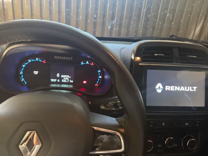 Renault Kwid Intense 1.0 Flex 12V 5P Mec. 2023