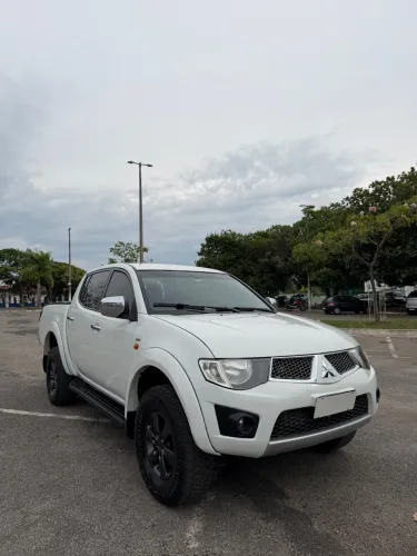 Mitsubishi L200 Triton HPE 3.2 CD TB Int.diesel AUT 2012