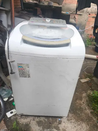 Máquina de lavar com defeito " ler o anúncio"