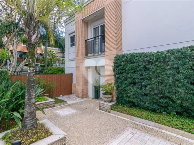 Condomínio Residencial CIDADE JARDIM, 340 m² com 4 quartos em Cidade Jardim - São Paulo -