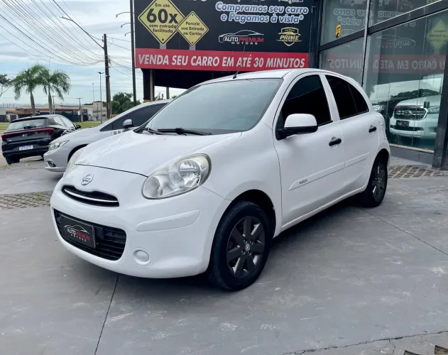 Nissan March S 1.0 16V Flex Fuel 5P 2013