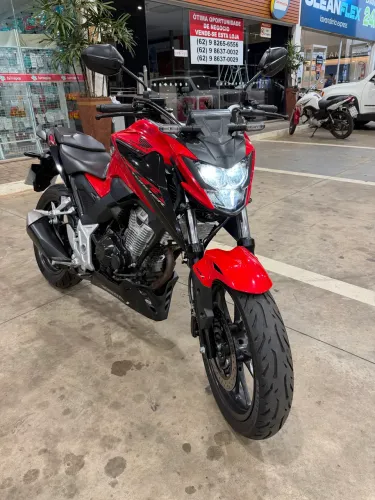 CB 300F TWISTER