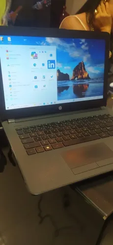 NOTEBOOK HP COREi3 - EXCELENTE ESTADO