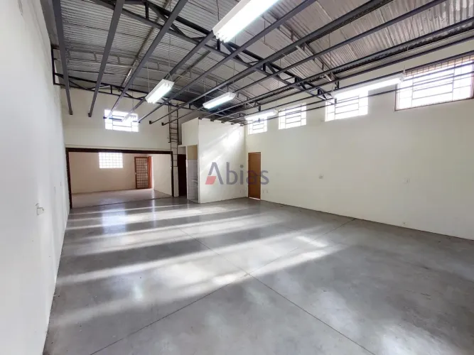 Barracão em Loteamento Habitacional Sao Carlos 1 - São Carlos, SP