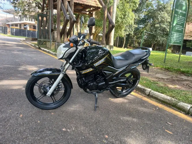 Yamaha fazer 250 2011 aceito trocas passo no cartão até 24x 