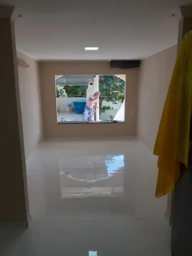 Pedreiro disponível