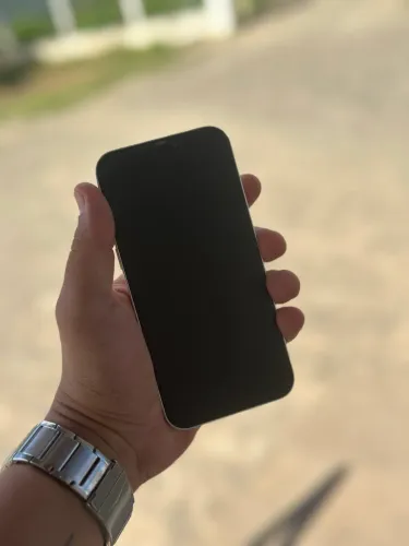 iPhone 12