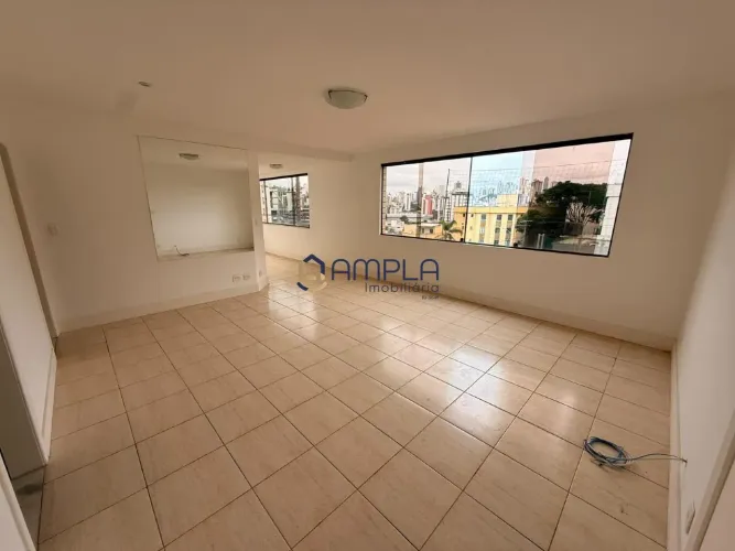 APTO PARA ALUGAR NO ESTORIL
