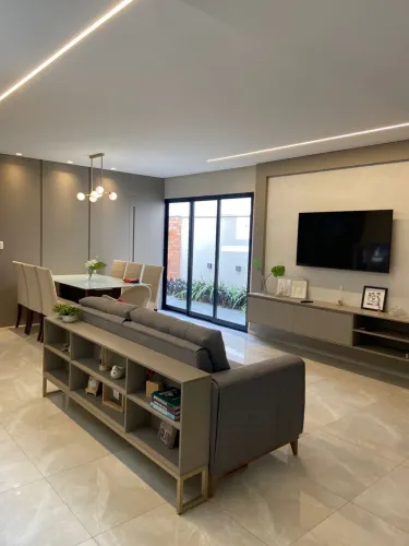 Casa Alto padrão disponível para locação em condomínio