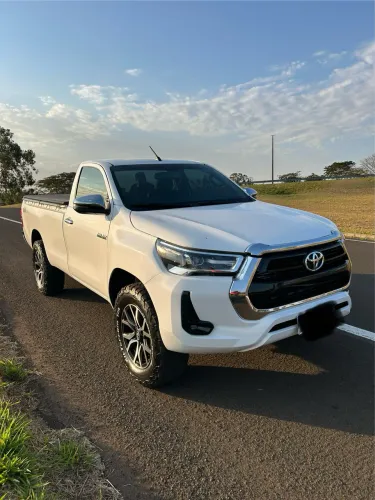 Toyota Hilux CS 4X4 2.8 TDI Diesel Mec. 2024