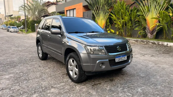 Suzuki Grand Vitara 2.0 16V 4x2/4x4 5P Mec. 2010