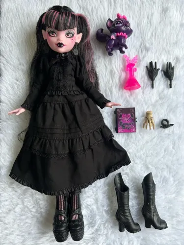 Draculaura g3 Monster High