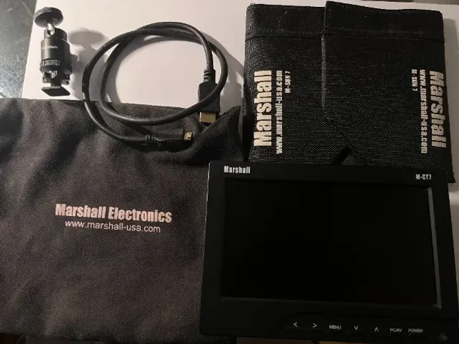 Monitor Marshall pra filmadoras, pouco usado.