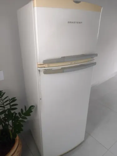 Vendo geladeira Brastemp