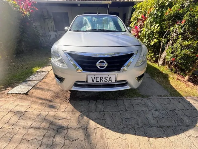 Nissan Versa SL 1.6 16V Flexstart 4P Mec. 2017