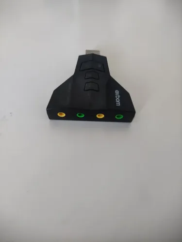 Adaptador USB de áudio