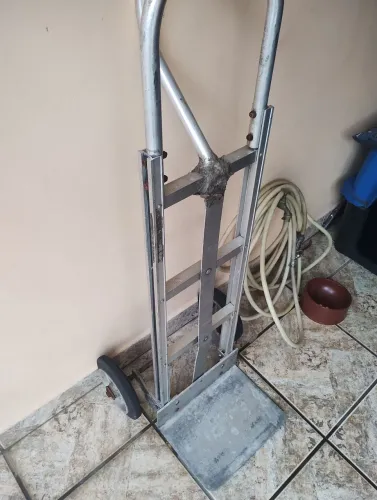 Carrinho de mão para cargas