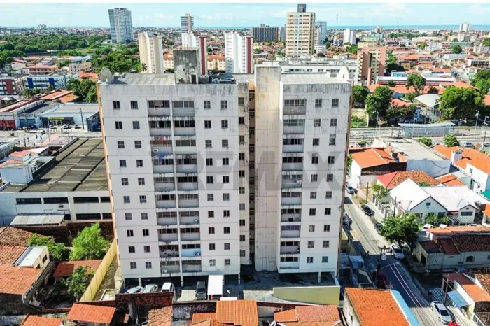 Parquelândia - apto 64m², 3 quartos (1 suíte), 10º andar, 1 vaga, vista mar / Condominio E