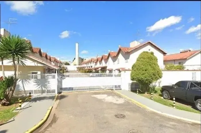 Sobrado com 2 dormitórios à venda, 56 m² por R$ 318.000,00 - Jardim Bela Vista - Mogi das