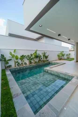 CASA CONDOMINIO FECHADO ZONA SUL
