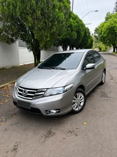 Honda City Sedan LX 1.5 Flex 16V 4P Aut. 2013