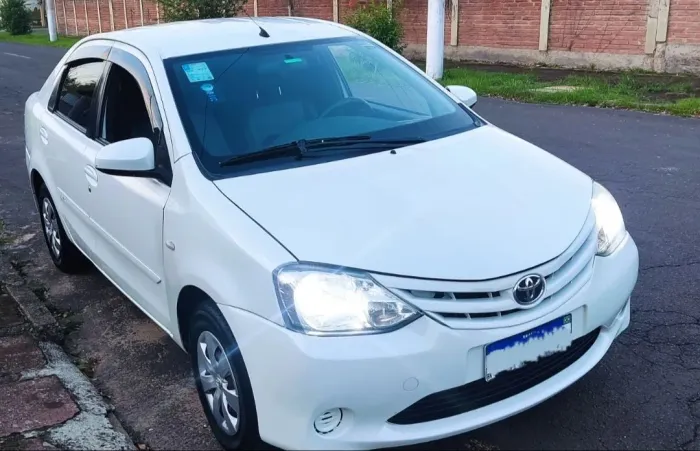 Toyota Etios XS Sedan 1.5 Flex 16V 4P Mec. 2016