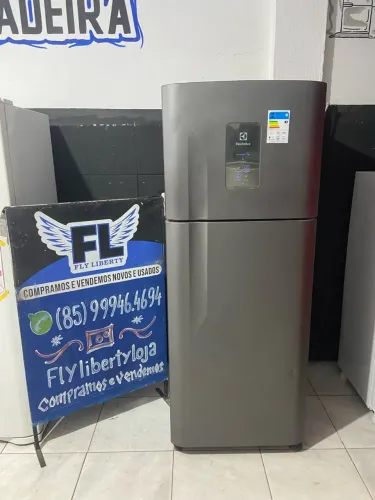 GELADEIRA ELETROLUX INOX FROST FREE 450 LITROS LUZ DE LED