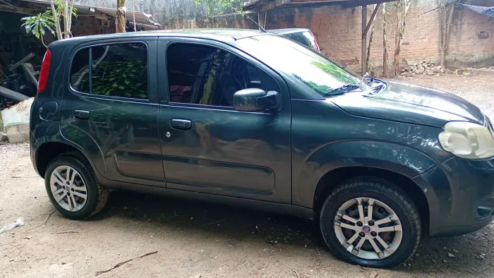 Fiat Uno Vivace/rua 1.0 EVO Fire Flex 8V 5P 2013