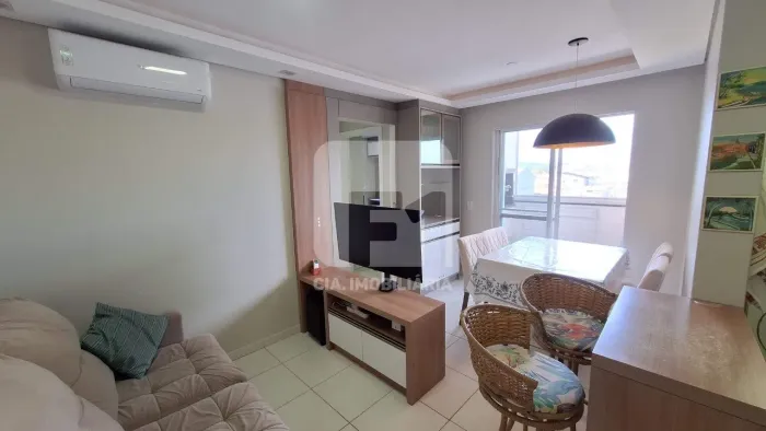 Apartamento de 2 dormitórios em Canasvieiras