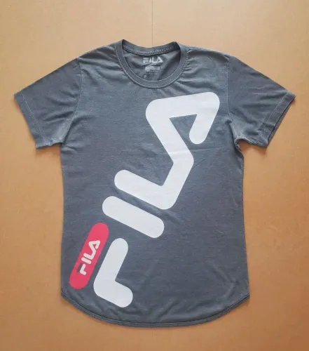 Camiseta Fila e Calvin Klein Jeans Original Linda Estado de Nova Desapego Oportunidade 