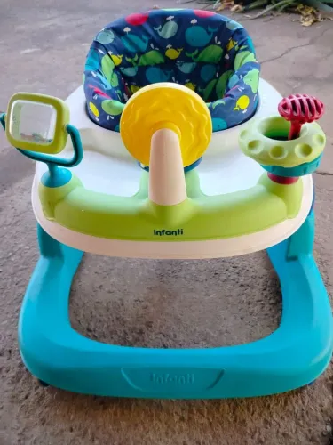 Andando de bebê