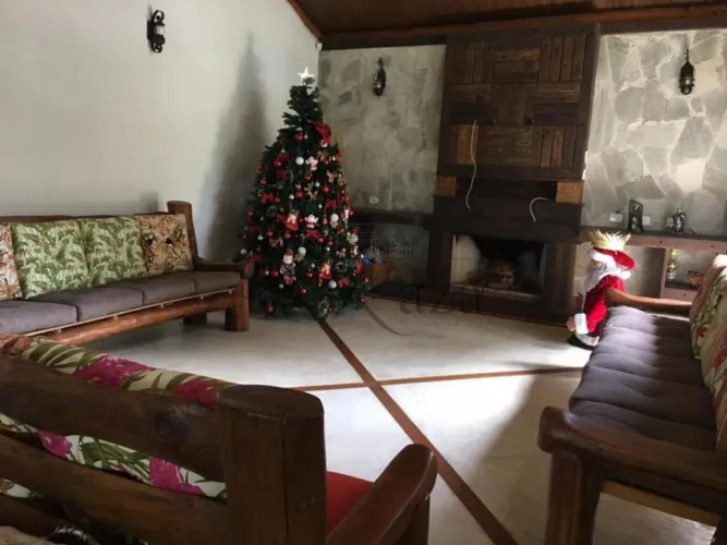 Casa Condomínio em São José dos Campos