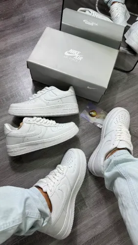 NIKE AIR