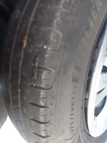 Pneu seminovo aro 14/175/70 .150 $