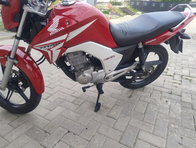 Titan 150