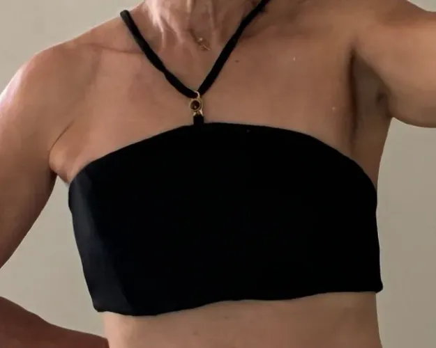 Top preto em algodão P