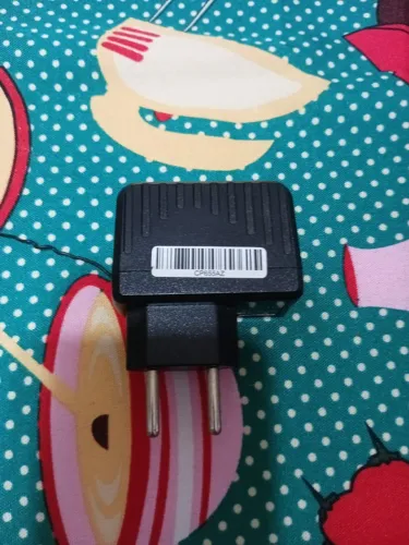 Vendo lote com 100 carregadores de Smartphone