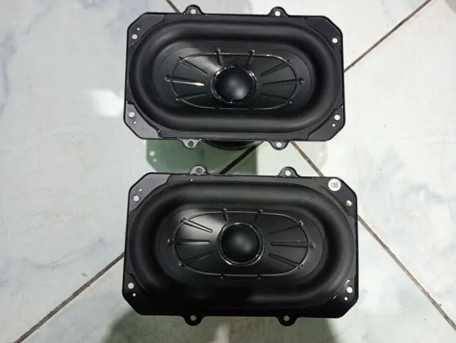 Alto falante da jbl bombox 3