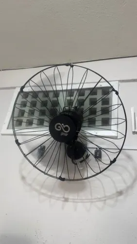 Ventilador e tv