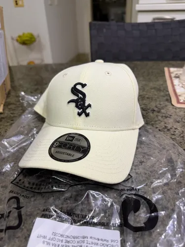Bone new era chicago 