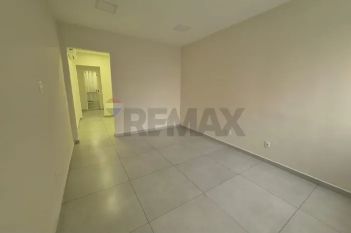 Aluguel - Sala comercial com recepção - 33m² - Centro - do Juiz de Fora
