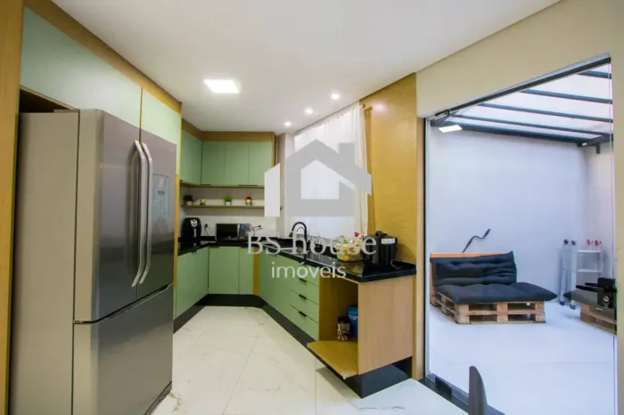 Sobrado com 140 m² com Área Gourmet na Vila Floresta Santo André