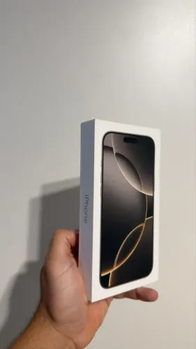 iPhone 16 PRO MAX LACRADO