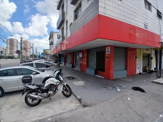Já pensou em ter sua loja literalmente em frente ao North Shopping Esta é a oportunidade d
