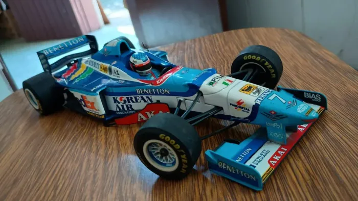 Benetton B197#7 Jean Alessi 1997. Mini Champs 1/18